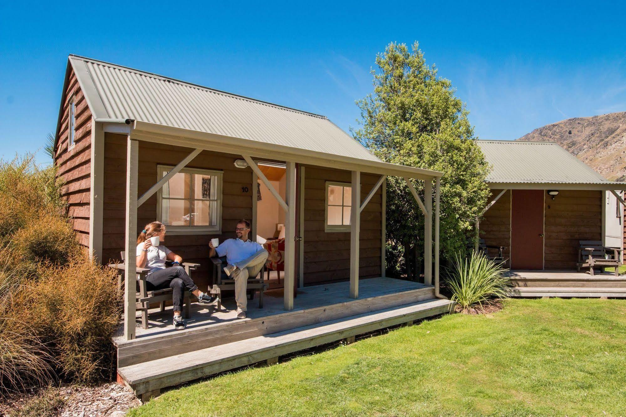 Queenstown Top 10 Holiday Park Exterior photo